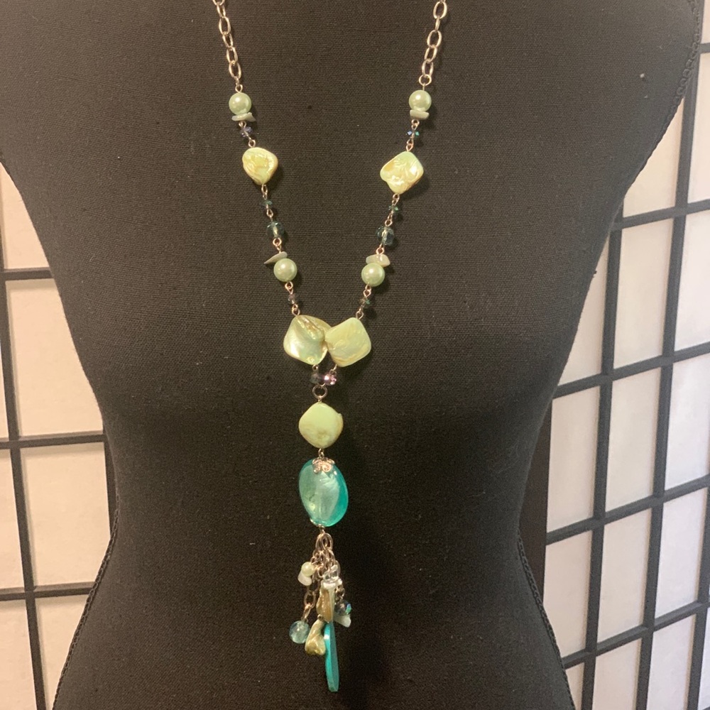 Necklace and earring set - Picture 3 of 3